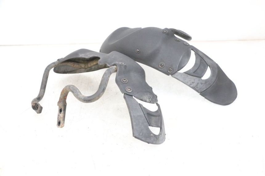 photo de BŁOTNIK PRZEDNI PIAGGIO MP3 RL 250 (2006 - 2010) - Oznaczenia i referencje