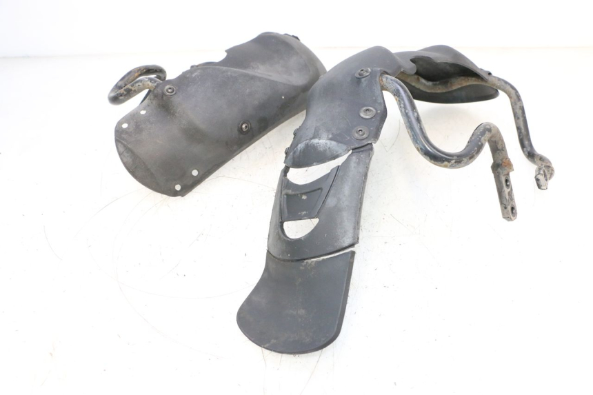 photo de BŁOTNIK PRZEDNI PIAGGIO MP3 RL 250 (2006 - 2010) - Punkty mocowania