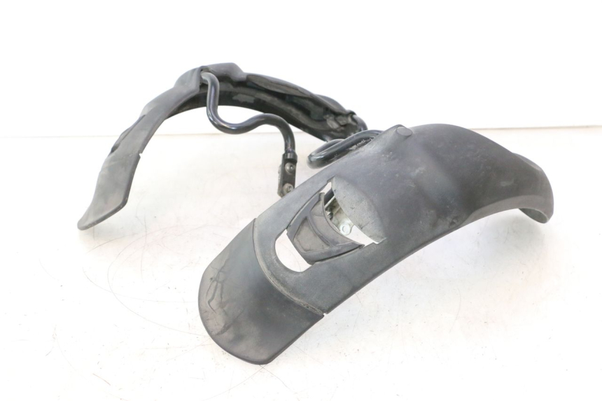 photo de BŁOTNIK PRZEDNI PIAGGIO MP3 500 (2016 - 2018) - Zbliżenie techniczne