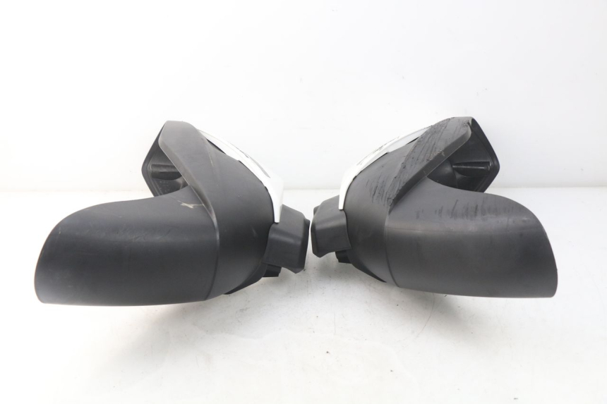 photo de BŁOTNIK PRZEDNI MBK MW TRYPTIK 125 (2017 - 2022) - Zoom stanu zużycia