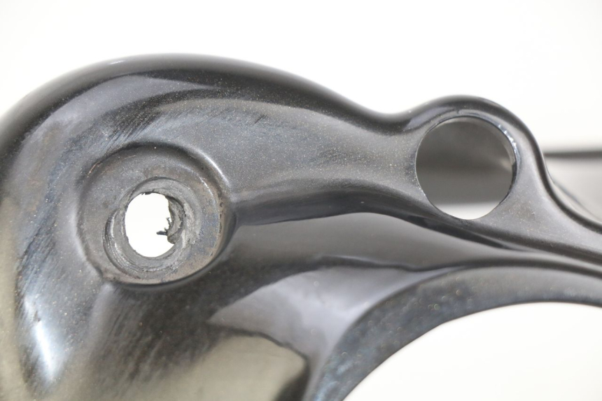 photo de BŁOTNIK PRZEDNI APRILIA SCARABEO 100 (2003 - 2012) - Zbliżenie techniczne