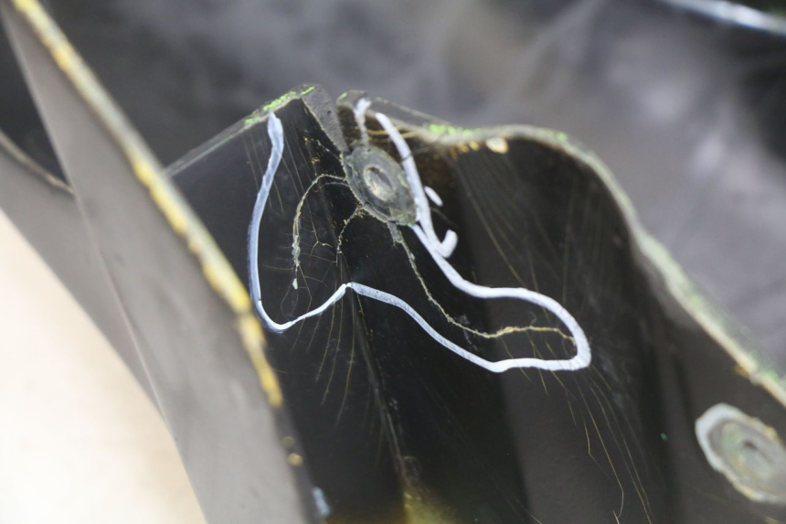 photo de BŁOTNIK PRZEDNI KAWASAKI ZX-6R ZX6R 600 (1995 - 1997) - Inny kąt widzenia