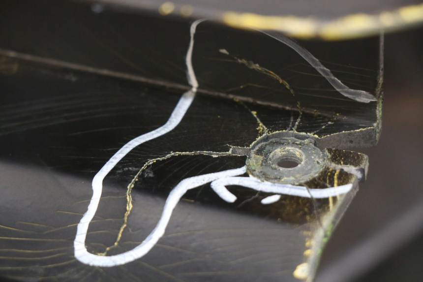 photo de BŁOTNIK PRZEDNI KAWASAKI ZX-6R ZX6R 600 (1995 - 1997) - Punkty mocowania