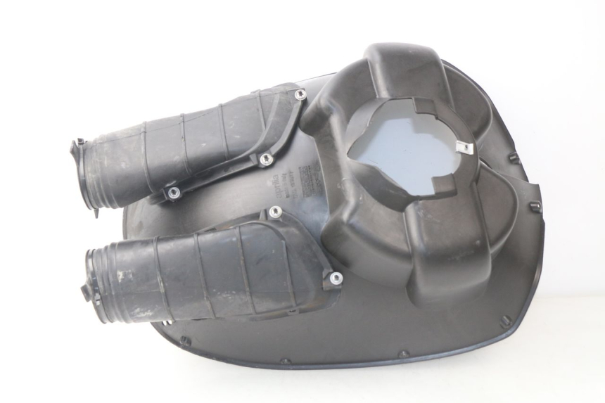 photo de KRATKA CHŁODNICY APRILIA ATLANTIC 125 (2003 - 2009) - Zbliżenie techniczne