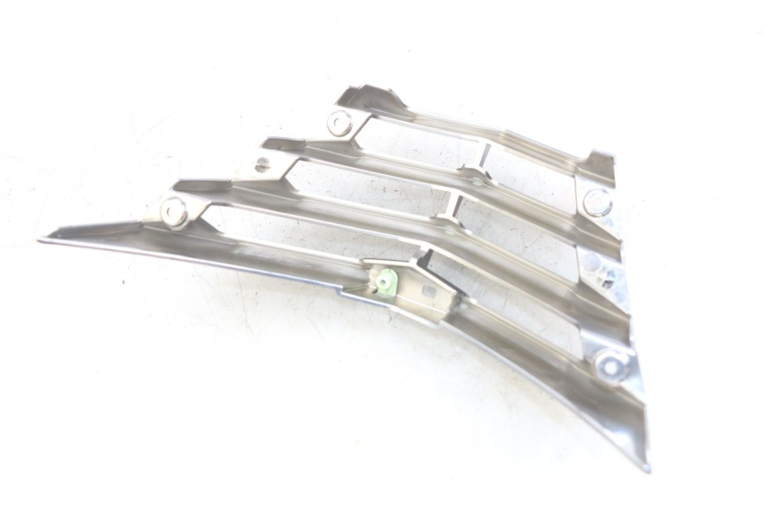 photo de KRATKA CHŁODNICY PEUGEOT CITYSTAR AIR 125 (2014 - 2017) - Szczegół części