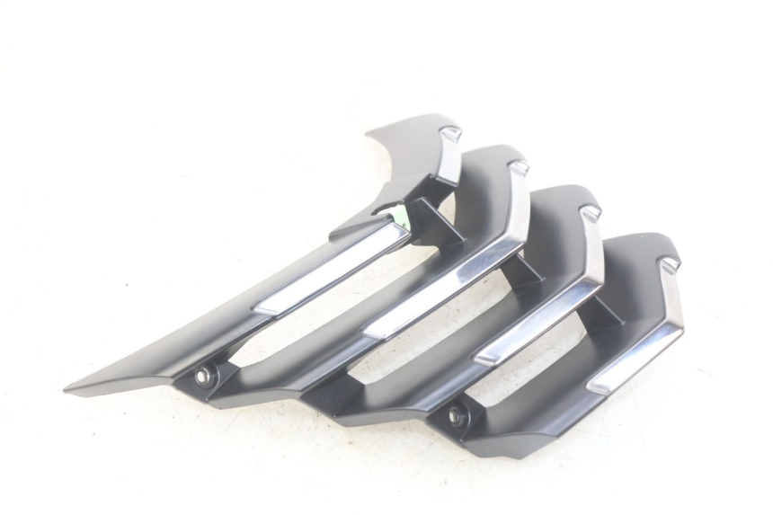 photo de KRATKA CHŁODNICY PEUGEOT CITYSTAR AIR 125 (2014 - 2017) - Zbliżenie techniczne