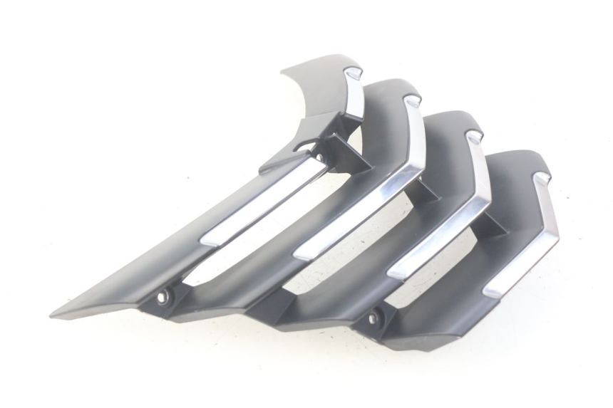 photo de KRATKA CHŁODNICY PEUGEOT CITYSTAR 125 (2011 - 2017) - Inny kąt widzenia