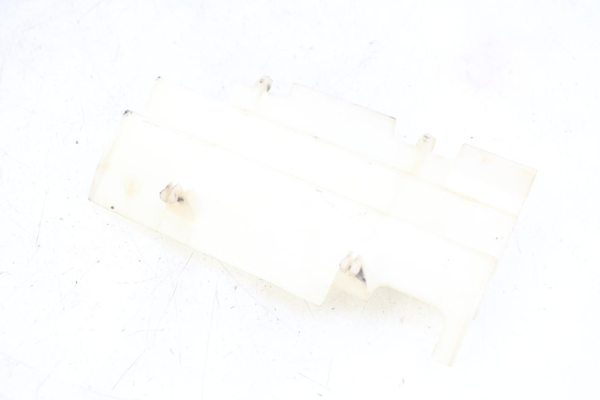 photo de KRATKA CHŁODNICY HONDA CR 80 (2001 - 2003) - Szczegół części