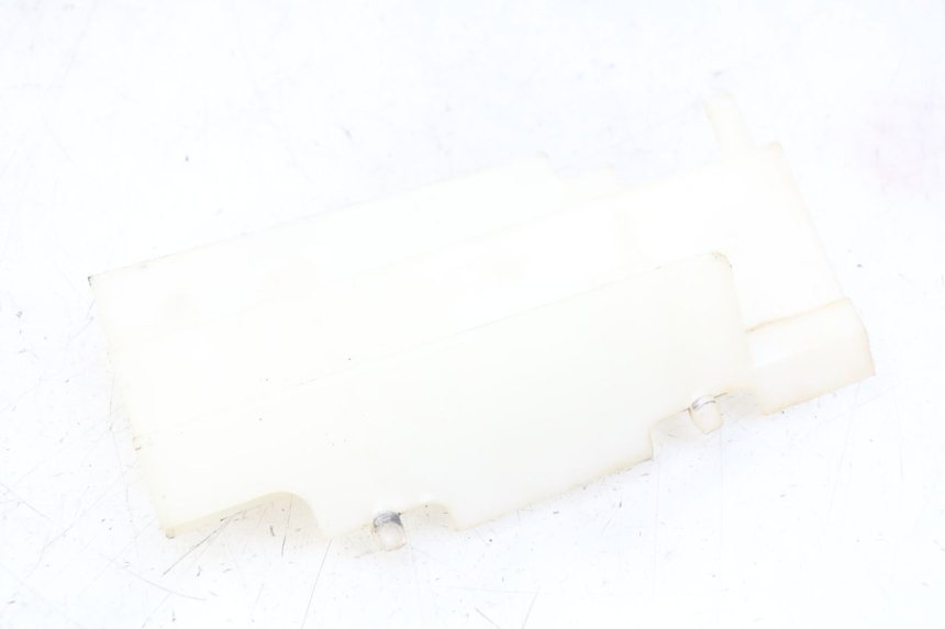 photo de KRATKA CHŁODNICY HONDA CR 80 (2001 - 2003) - Inny kąt widzenia