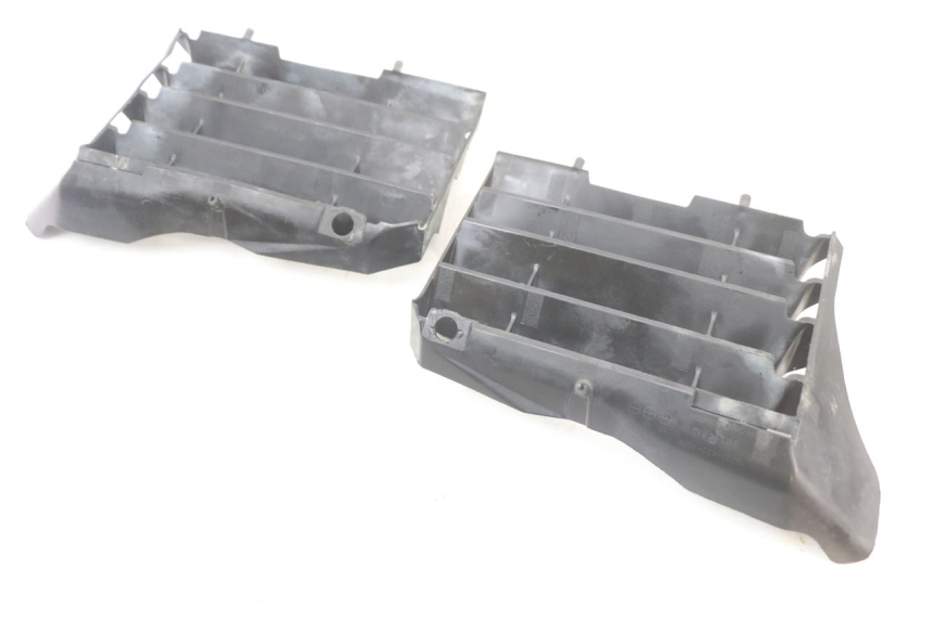 photo de KRATKA CHŁODNICY HONDA CRF R 250 (2020 - 2021) - Zoom stanu zużycia