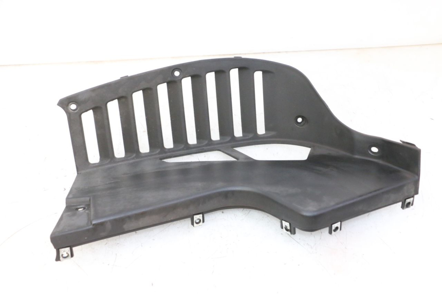 photo de KRATKA CHŁODNICY PRAWA QUADRO 4 4D 350 (2015 - 2018) - Szczegół części