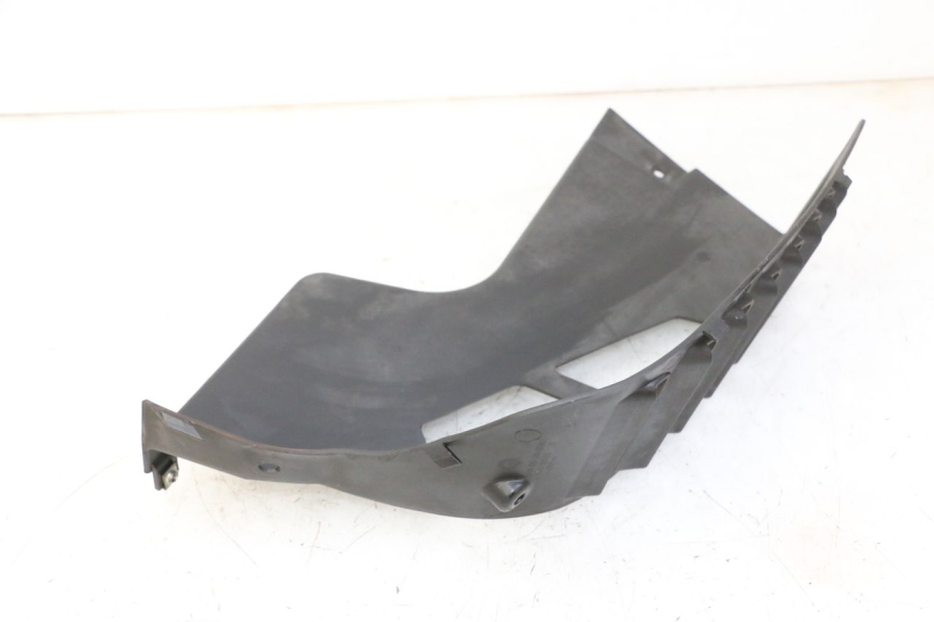 photo de KRATKA CHŁODNICY PRAWA QUADRO 4 4D 350 (2015 - 2018) - Zbliżenie techniczne