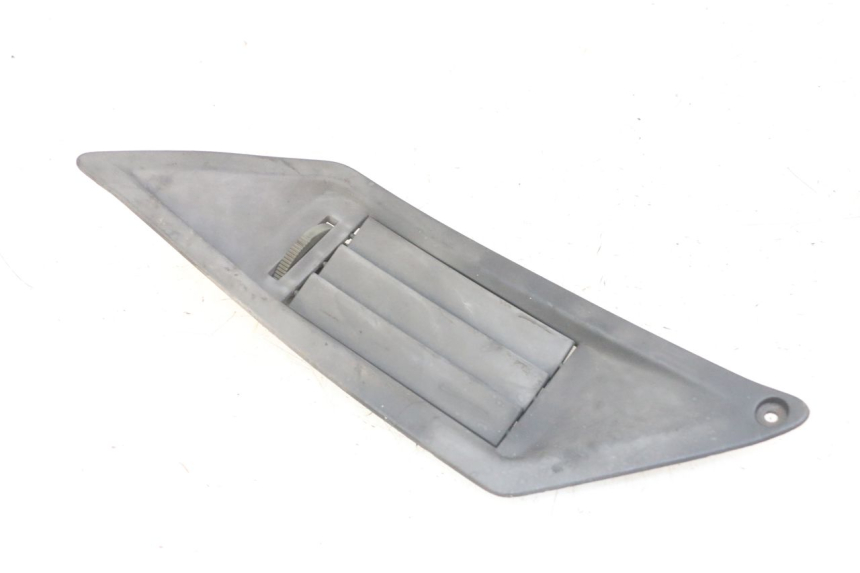 photo de KRATKA CHŁODNICY PRAWA GILERA NEXUS 125 (2009 - 2013) - Część sprawdzona