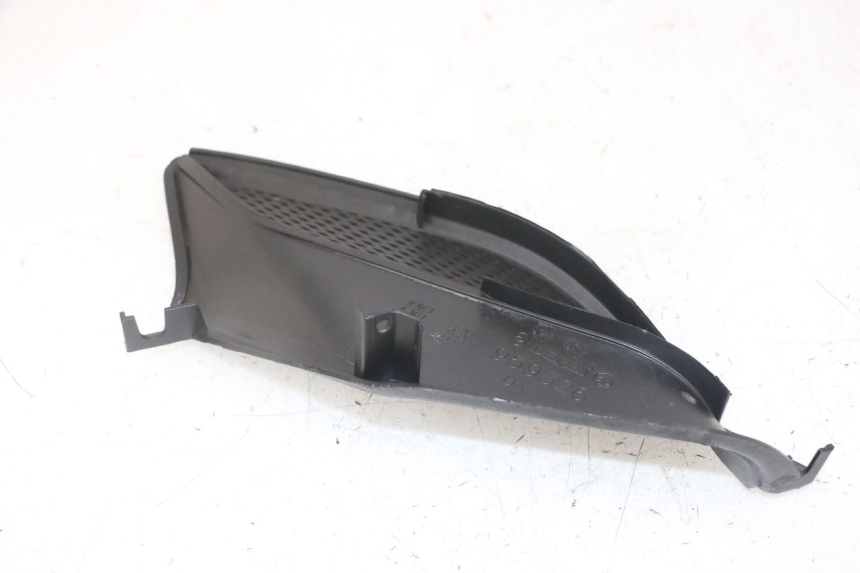 photo de KRATKA PRAWA CHŁODNICY PIAGGIO NRG POWER PUREJET 50 (2018 - 2021) - Inny kąt widzenia