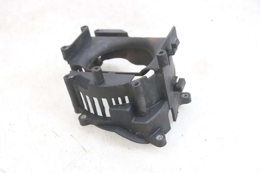 photo de KRATKA CHŁODNICY TNT MOTOR FASTINO 4T 50 (2013 - 2019) - Zbliżenie techniczne