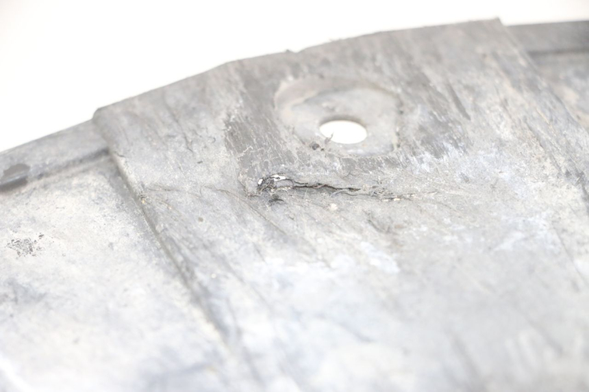 photo de KRATKA CHŁODNICY HONDA FORZA ABS 300 (2013 - 2017) - Zoom stanu zużycia