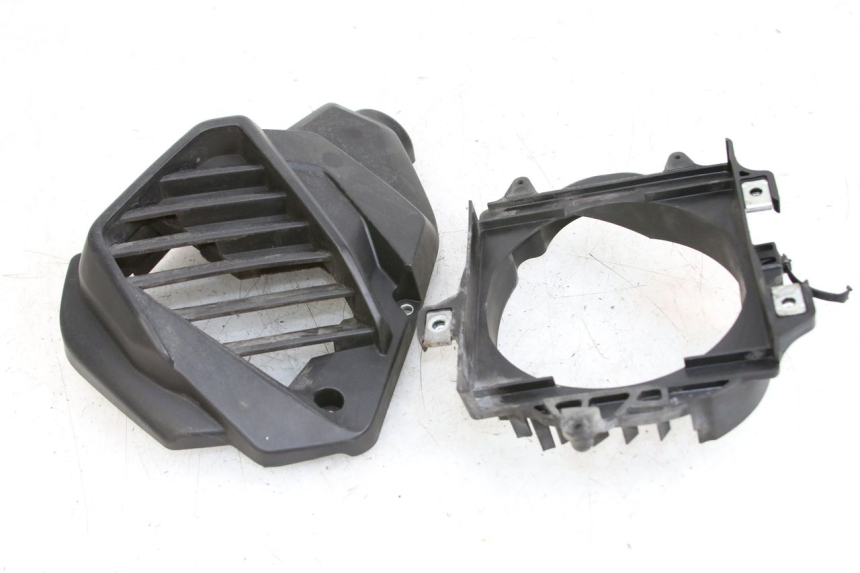 photo de KRATKA CHŁODNICY HONDA FORZA 125 (2015 - 2016) - Widok główny