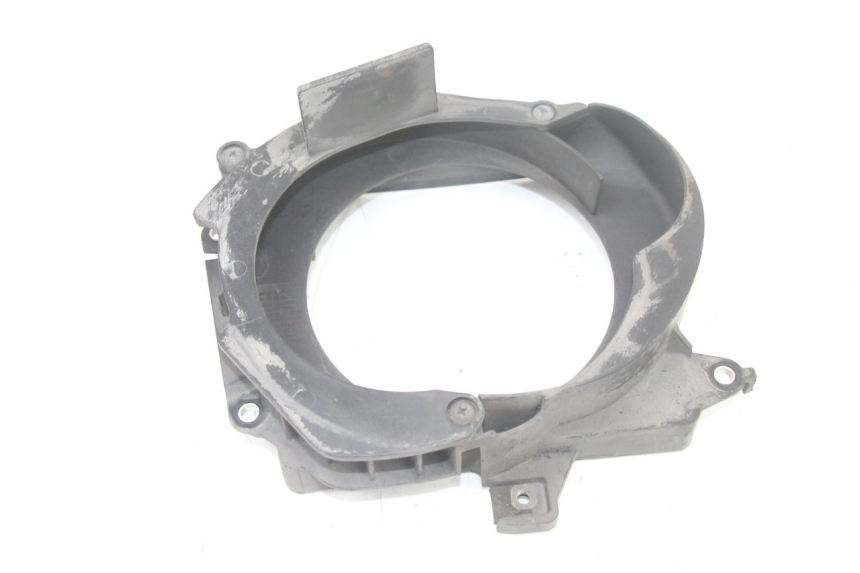 photo de KRATKA CHŁODNICY HONDA FORZA 125 (2021 - 2025) - Zbliżenie techniczne