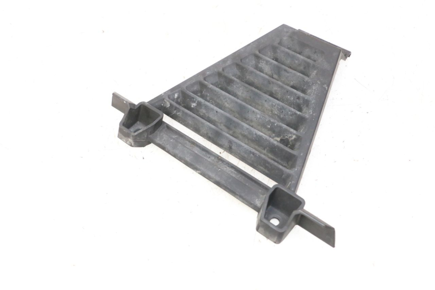 photo de KRATKA CHŁODNICY BMW G310 R 310 (2016 - 2020) - Zoom stanu zużycia