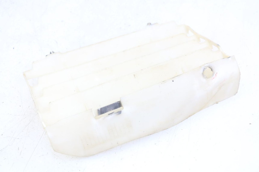 photo de KRATKA LEWEGO CHŁODNICY HONDA CRF CR-F 450 (2009 - 2012) - Zbliżenie techniczne