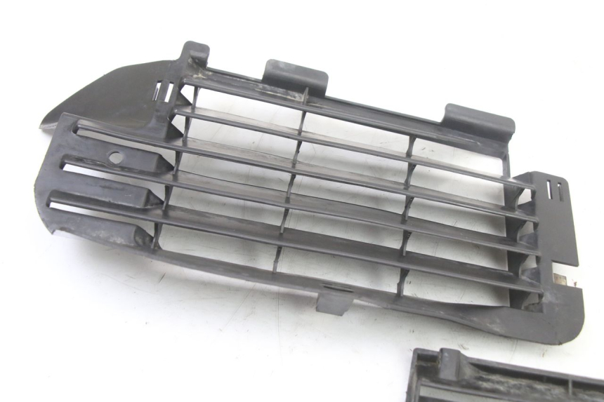 photo de KRATKA CHŁODNICY HONDA MTX TC02 125 (1987 - 1989) - Szczegół części