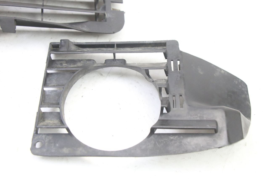 photo de KRATKA CHŁODNICY HONDA MTX TC02 125 (1987 - 1989) - Zoom stanu zużycia