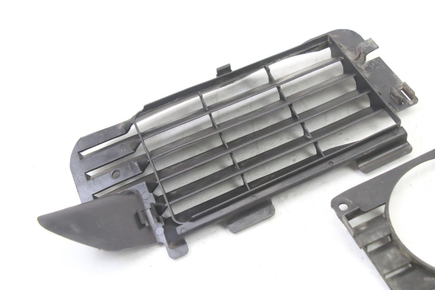 photo de KRATKA CHŁODNICY HONDA MTX TC02 125 (1987 - 1989) - Zbliżenie techniczne