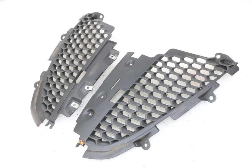 photo de KRATKA CHŁODNICY PIAGGIO IE MP3 YOURBAN 300 (2011 - 2016) - Widok ogólny