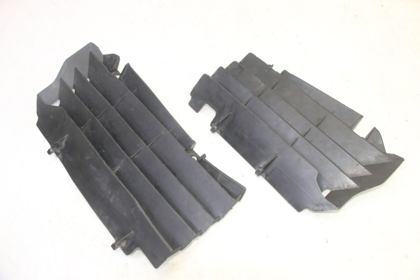 photo de KRATKA CHŁODNICY KAWASAKI KXF KX-F 250 (2017 - 2019) - Zoom stanu zużycia