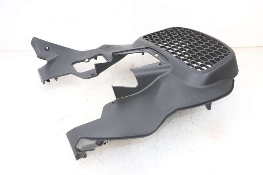 photo de KRATKA CHŁODNICY PIAGGIO MP3 HPE 300 (2019 - 2026) - Punkty mocowania