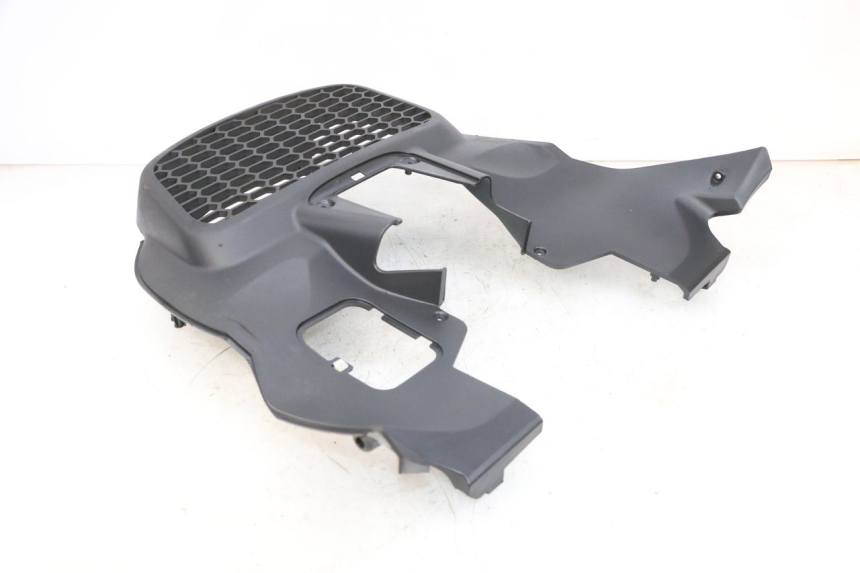 photo de KRATKA CHŁODNICY PIAGGIO MP3 HPE 300 (2019 - 2026) - Stan powierzchni