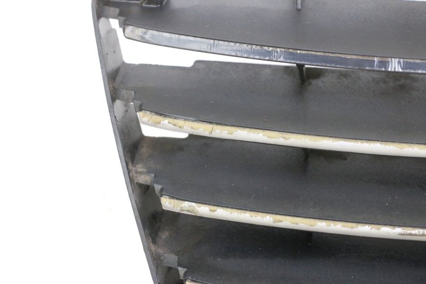 photo de KRATKA CHŁODNICY PIAGGIO MP3 125 (2006 - 2014) - Zoom stanu zużycia