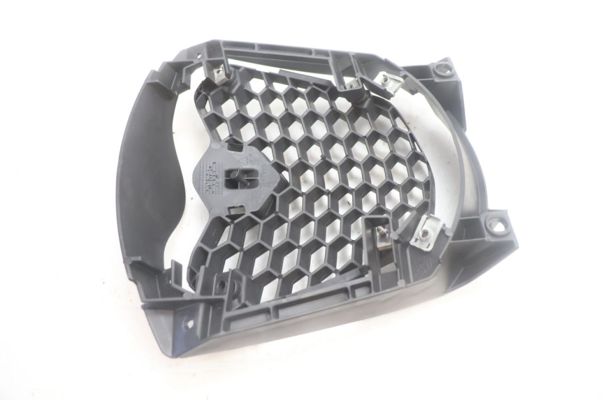 photo de KRATKA CHŁODNICY PIAGGIO MP3 500 (2016 - 2018) - Zbliżenie techniczne