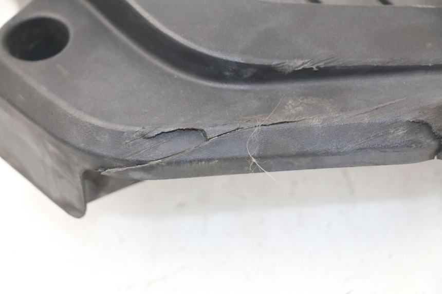 photo de KRATKA CHŁODNICY HONDA PCX (JF47) 125 (2012 - 2013) - Szczegół części