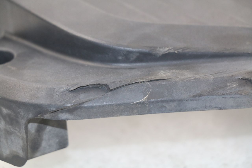 photo de KRATKA CHŁODNICY HONDA PCX (JF47) 125 (2012 - 2013) - Punkty mocowania