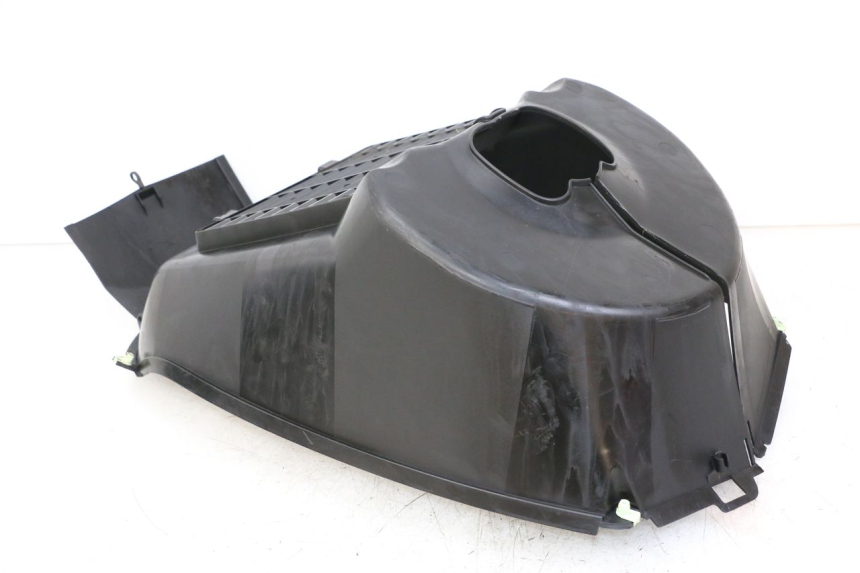 photo de KRATKA CHŁODNICY PEUGEOT SATELIS COMPRESSOR K15 125 (2006 - 2009) - Szczegół części