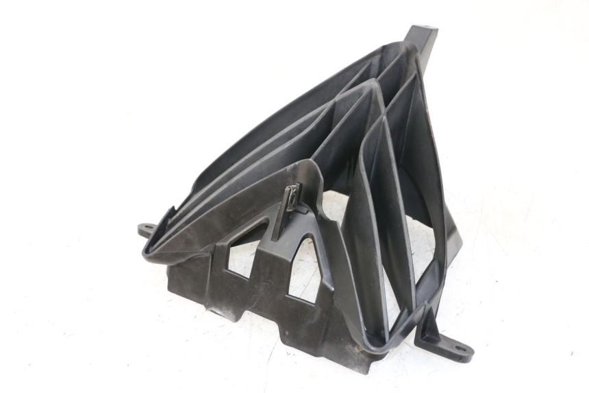 photo de KRATKA CHŁODNICY PEUGEOT SPEEDFIGHT 3 LC 2T 50 (2009 - 2015) - Inny kąt widzenia