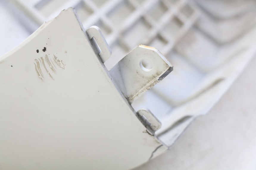 photo de KRATKA CHŁODNICY DAELIM S3 125 (2010 - 2017) - Zbliżenie techniczne