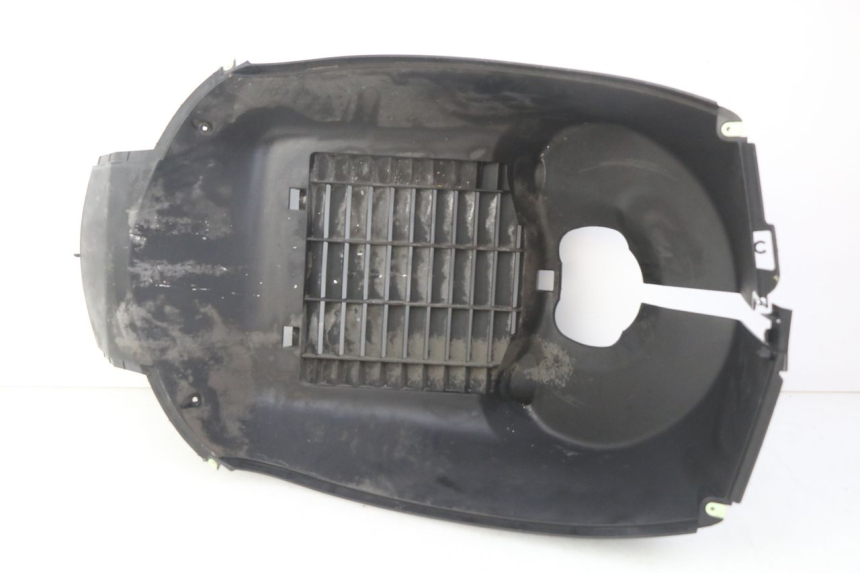 photo de KRATKA CHŁODNICY PEUGEOT SATELIS COMPRESSOR K15 125 (2006 - 2009) - Widok główny