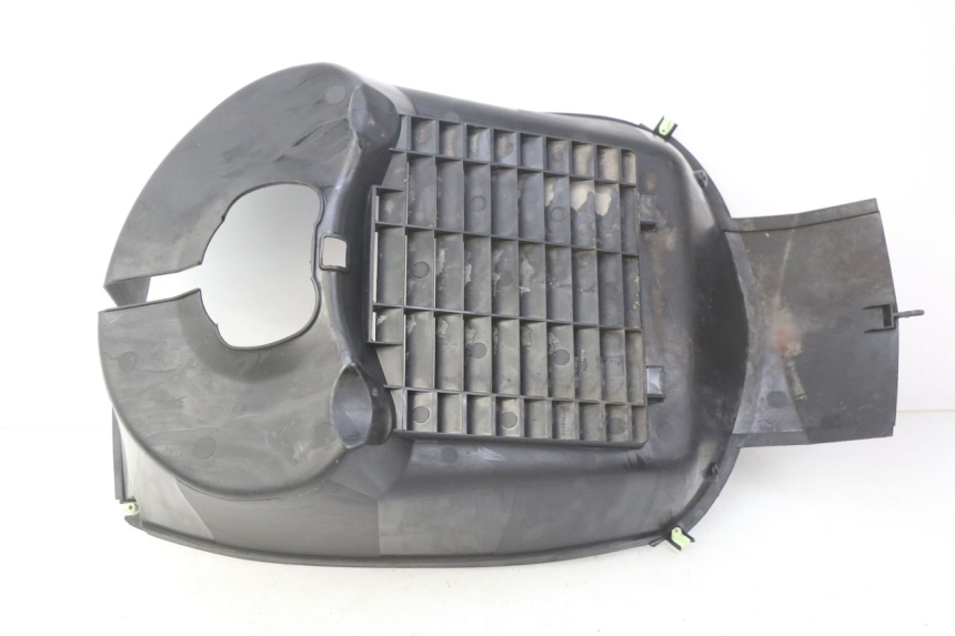 photo de KRATKA CHŁODNICY PEUGEOT SATELIS COMPRESSOR K15 125 (2006 - 2009) - Inny kąt widzenia