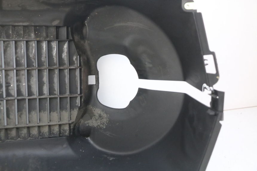 photo de KRATKA CHŁODNICY PEUGEOT SATELIS COMPRESSOR K15 125 (2006 - 2009) - Część sprawdzona