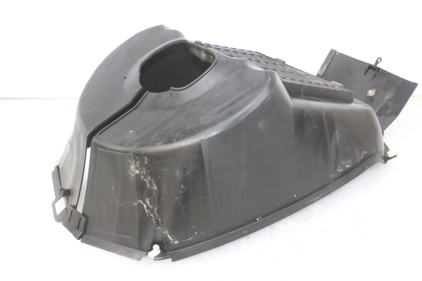 photo de KRATKA CHŁODNICY PEUGEOT SATELIS COMPRESSOR K15 125 (2006 - 2009) - Inny kąt widzenia