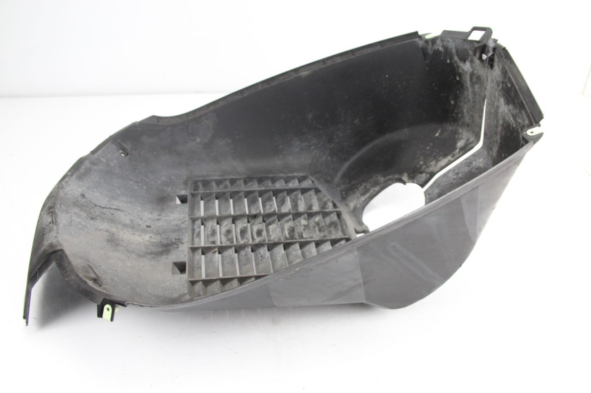 photo de KRATKA CHŁODNICY PEUGEOT SATELIS 125 (2006 - 2009) - Zbliżenie techniczne