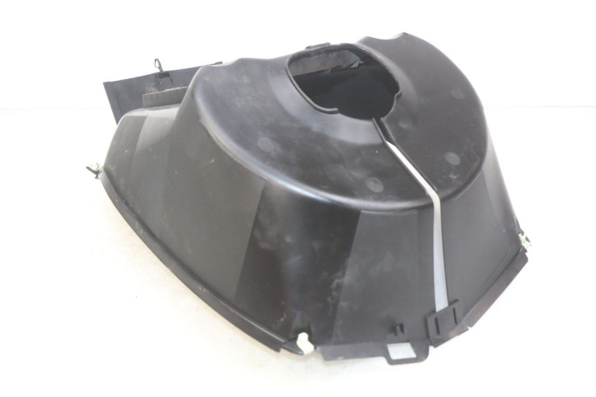 photo de KRATKA CHŁODNICY PEUGEOT SATELIS 125 (2010 - 2012) - Szczegół części