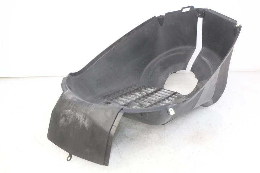 photo de KRATKA CHŁODNICY PEUGEOT SATELIS 125 (2006 - 2009) - Zbliżenie techniczne