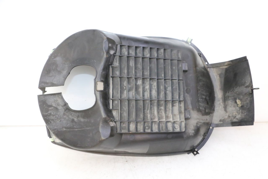 photo de KRATKA CHŁODNICY PEUGEOT SATELIS 125 (2013 - 2018) - Widok ogólny