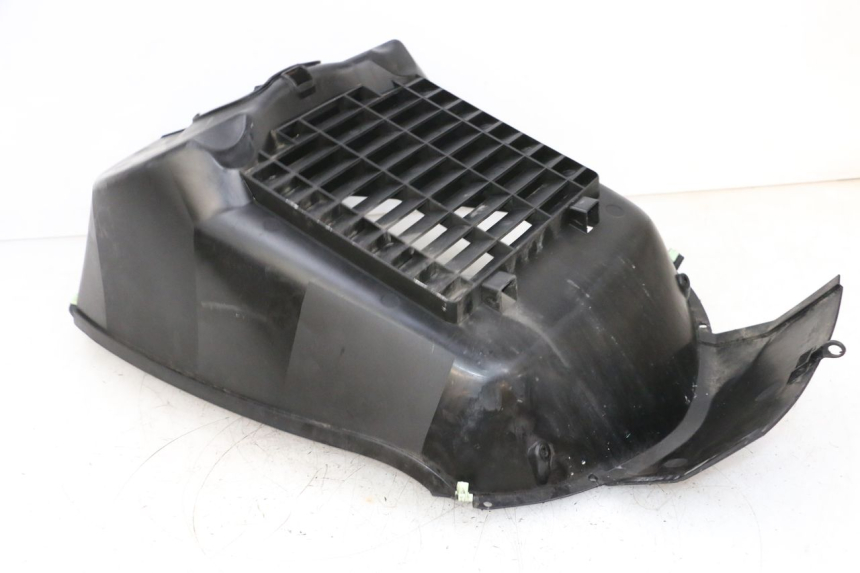 photo de KRATKA CHŁODNICY PEUGEOT SATELIS 125 (2013 - 2018) - Zoom stanu zużycia