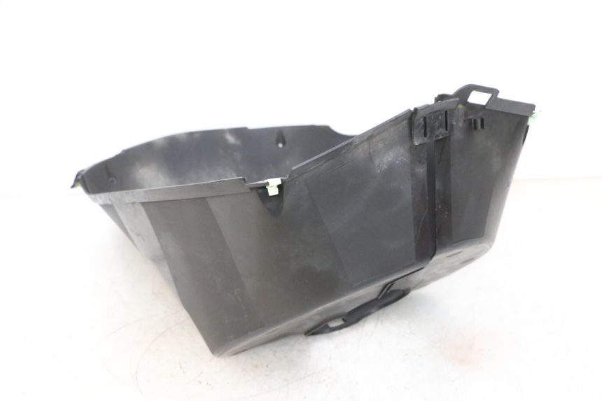 photo de KRATKA CHŁODNICY PEUGEOT SATELIS 125 (2013 - 2018) - Punkty mocowania