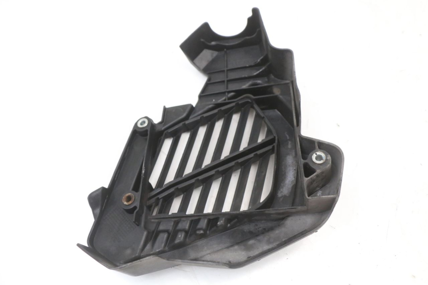 photo de KRATKA CHŁODNICY HONDA SH ABS 125 (2012 - 2017) - Inny kąt widzenia