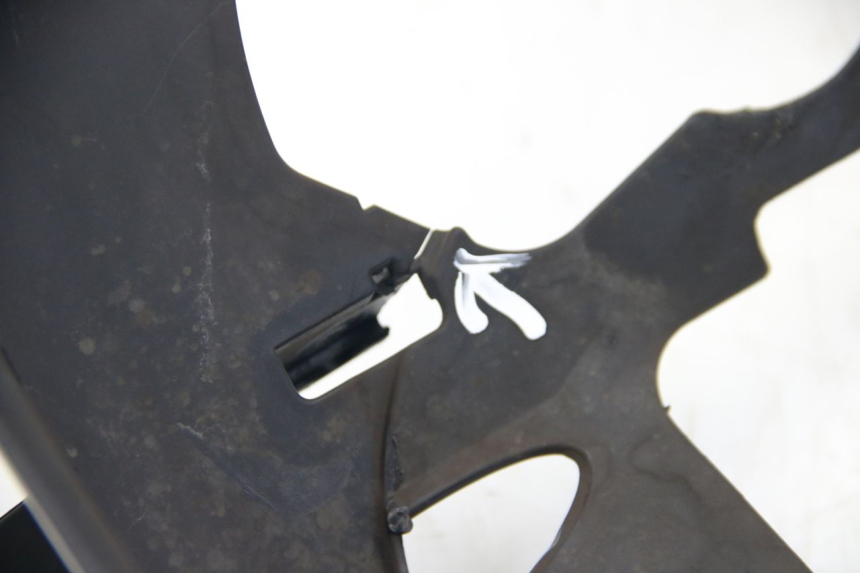 photo de KRATKA CHŁODNICY YAMAHA XMAX X-MAX 125 (2006 - 2009) - Zbliżenie techniczne